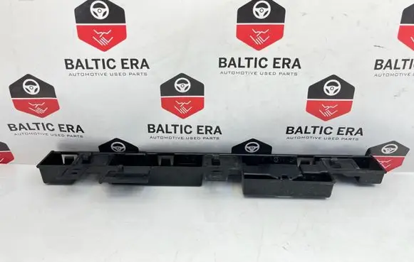 BMW 1 F20 F21 Front bumper mounting bracket 7268076 15857711