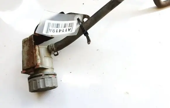 Honda CR-V Brake fluid reservoir
