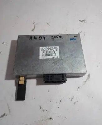 Audi A4 S4 B7 8E 8H Bluetooth control unit module 8P0862335C 6FZ700051C