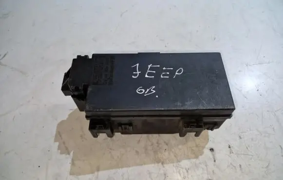 Jeep Grand Cherokee (WK) Fuse box set 56050340AG