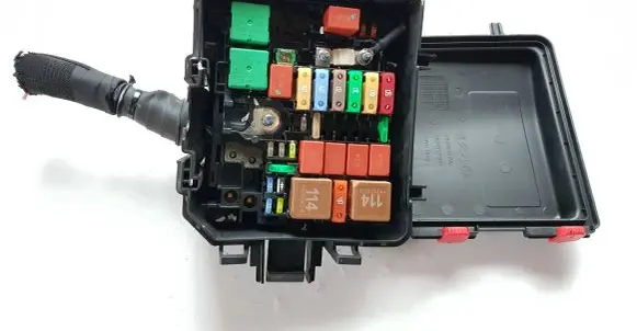 Peugeot 2008 II Fuse box set 9824510780 9826717980