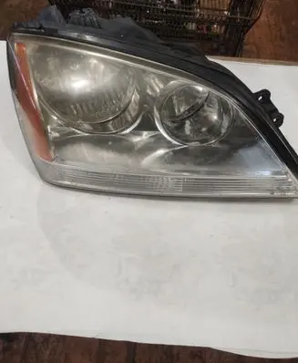 KIA Sorento Headlight/headlamp
