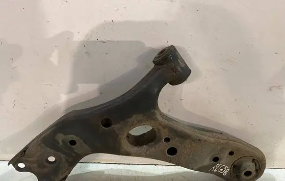 Toyota Avensis T270 Front control arm 4865502060