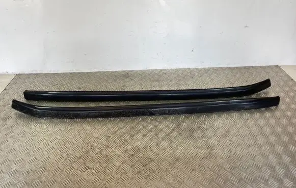 Roof bar rail