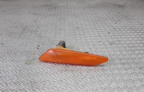 Alfa Romeo 156 Front fender indicator light