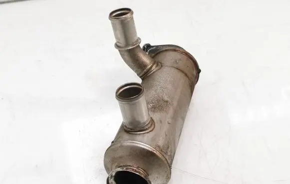 Ford Focus EGR valve cooler 3M5Q9F464BC