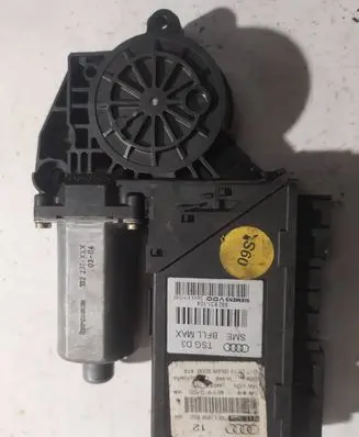 Audi A8 S8 D3 4E Front door window regulator motor 4E1959802