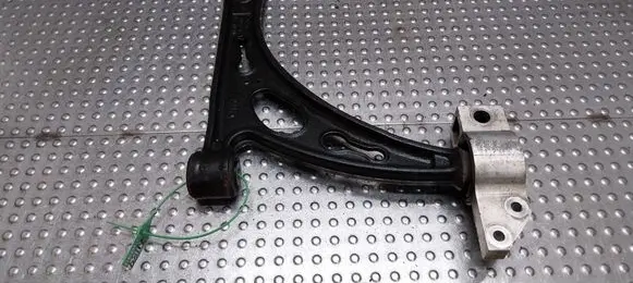 Volkswagen Golf V Front control arm 1K0407153G