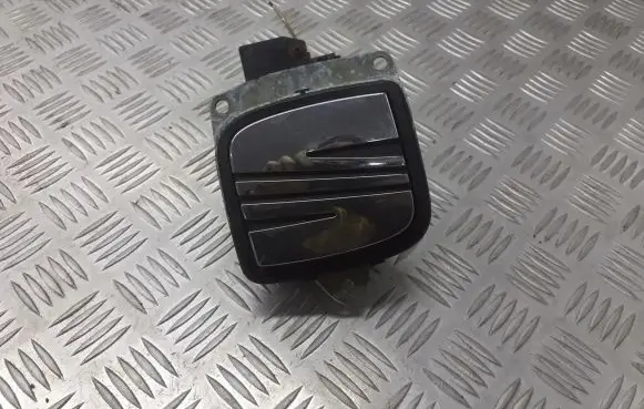 Seat Ibiza III (6L) Tailgate opening switch 1M6827565J