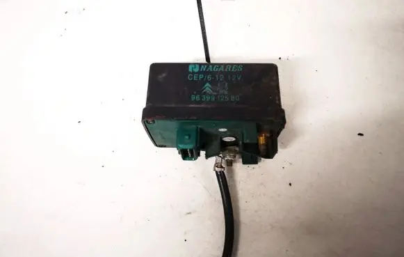 Citroen C5 Glow plug pre-heat relay 9639912580