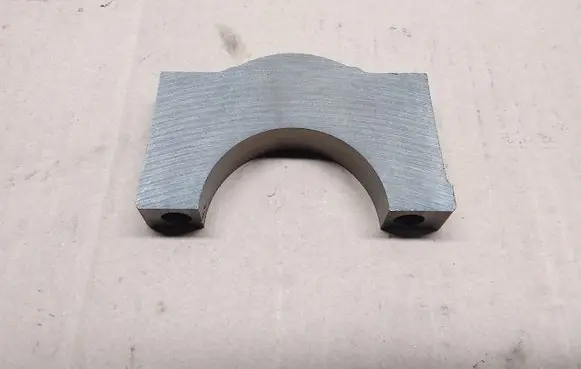 Volkswagen Golf V Crankshaft Holder 021AA