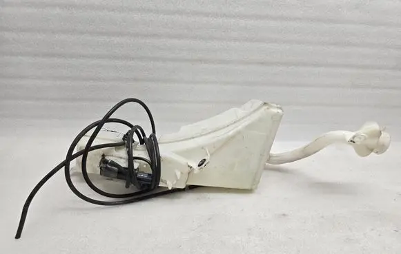 Volvo XC90 Windshield washer fluid reservoir/tank 31349385