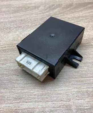 BMW 5 E39 Steering rack control module 8352494 55892110