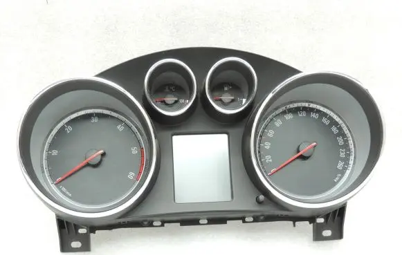 Opel Insignia A Speedometer (instrument cluster) 13333353