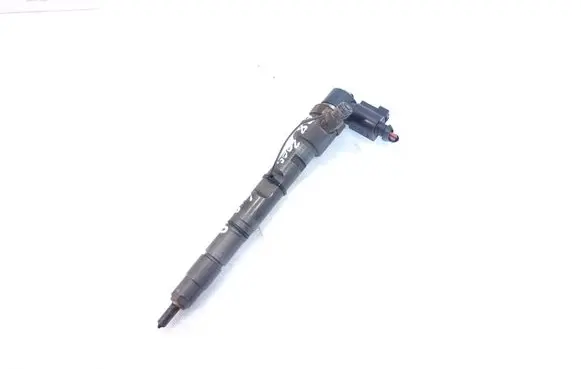 Audi A8 S8 D3 4E Fuel injector 057130277M 0445110158