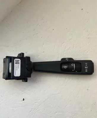 Volvo S60 Wiper control stalk 31394004