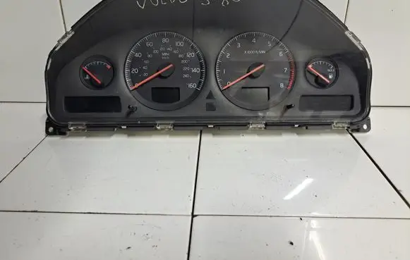 Volvo S80 Speedometer (instrument cluster) 9499669 9459821 160800503