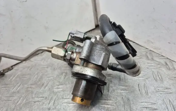 Lexus GS 300 350 430 450H Fuel injection high pressure pump 2348031021