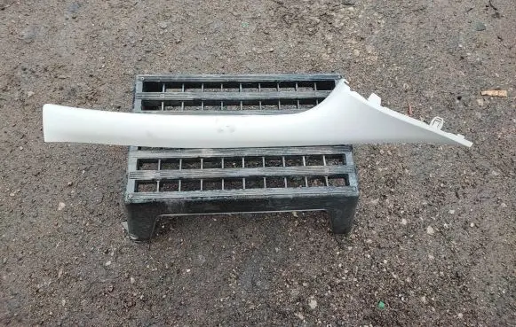 Opel Vivaro (A) pillar trim 769116799R 93460995