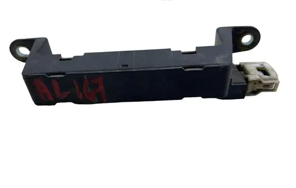 Toyota Prius+ (ZVW40) Keyless system antenna 8999730070