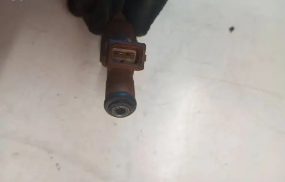 Volvo V70 Fuel injector 9186340