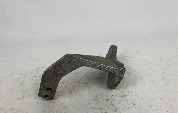 Maserati Ghibli EGR valve cooler bracket 670003852