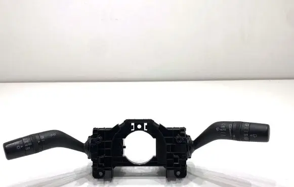 Mazda 3 Wiper turn signal indicator stalk/switch 