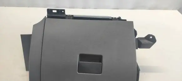Ford Focus C-MAX Glove box 3M51R06008 3M51R06044