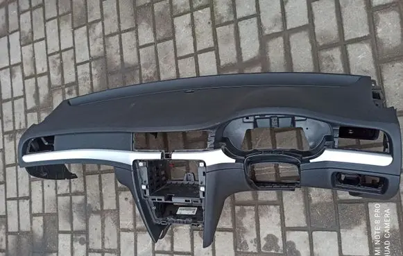 Skoda Superb B6 (3T) Dashboard 3T2857007E 3T29B9 3T29B900227585