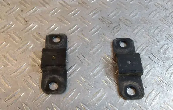Toyota RAV 4 (XA50) Sway bar bush bracket, rear 