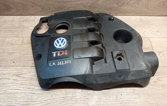 Volkswagen PASSAT B5.5 Engine cover (trim) 0134272AD 054682A PA6GF10M20