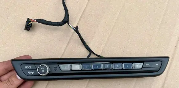 BMW 1 F40 Head unit multimedia control 5A47C50