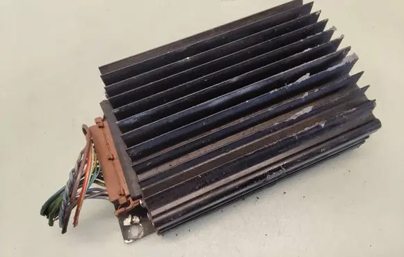 Audi A8 S8 D2 4D Sound amplifier 4D0035225C