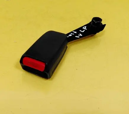 Mitsubishi Colt Front seatbelt buckle 