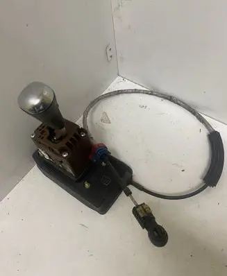Peugeot 407 Gear shifter/selector 9654302180