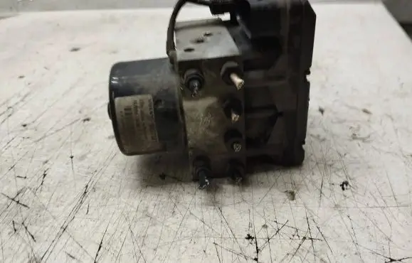 Volvo V70 ABS Pump