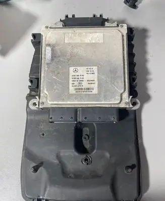 Mercedes-Benz C W204 Engine control unit/module A6519007500 A0064461540 28336101