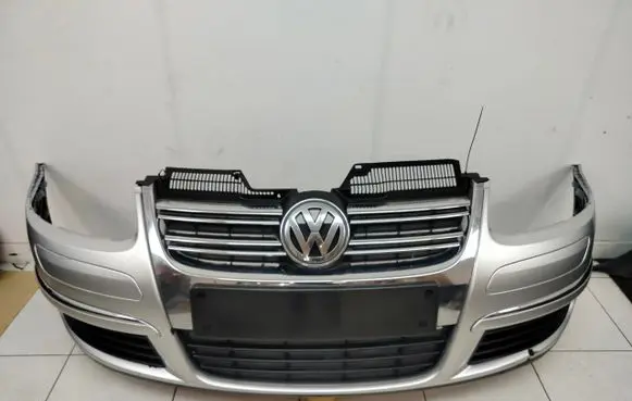 Volkswagen Golf V Front bumper 1K0807221D