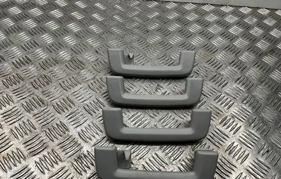Ford S-MAX A set of handles for the ceiling
