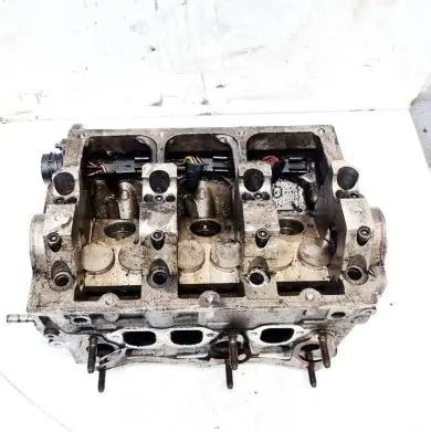 Volkswagen Polo Engine head 045103373h