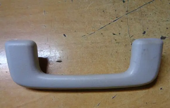 Mitsubishi Space Star Rear interior roof grab handle