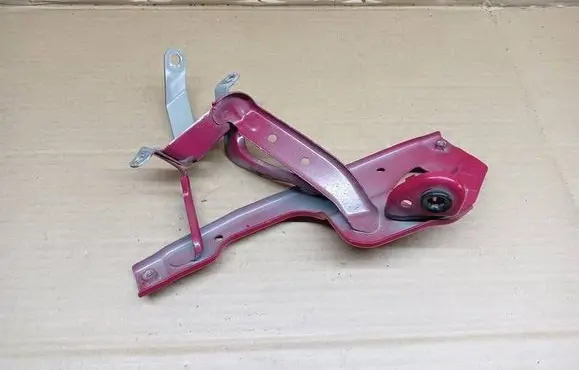 Honda Jazz Fender mounting bracket