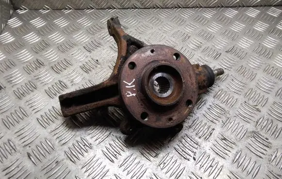 Peugeot 307 Front wheel hub