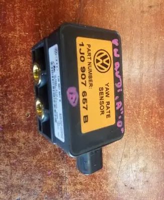 Volkswagen Golf IV ESP acceleration yaw rate sensor 1J0907657B