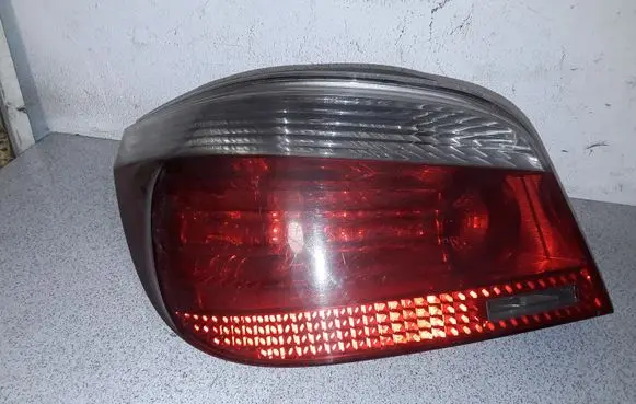 BMW 5 E60 E61 Rear/tail lights 6910767