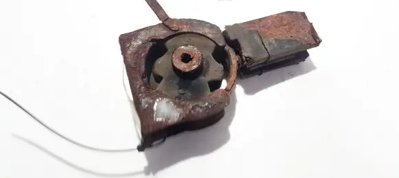 Toyota Avensis T250 Engine mount bracket av74272 av-74272