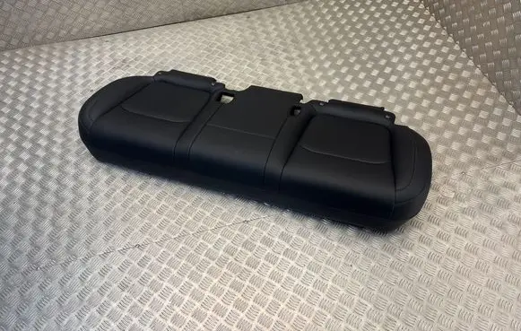 Tesla Model Y Rear seat EKS23042470784 1552127