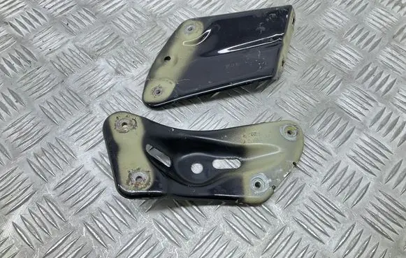Skoda Yeti (5L) Fender mounting bracket 5L0821142 1Z0810680A