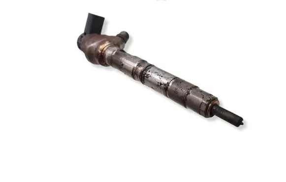Volkswagen Caddy Fuel injector 04L130277AC