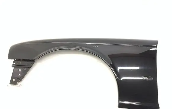 Jaguar XJ X350 Fender